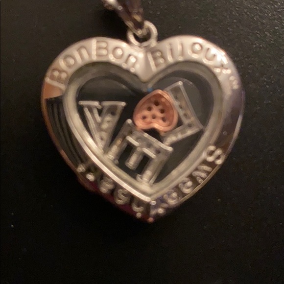 Bon Bijoux LOVE heart locket - Picture 3 of 4